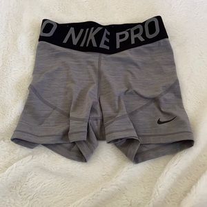 Nike pro